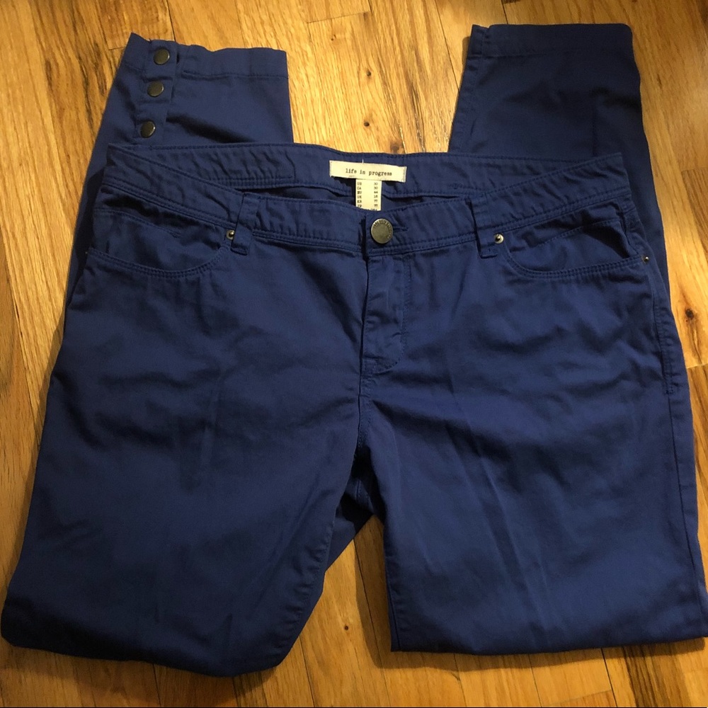 Blue skinny pants